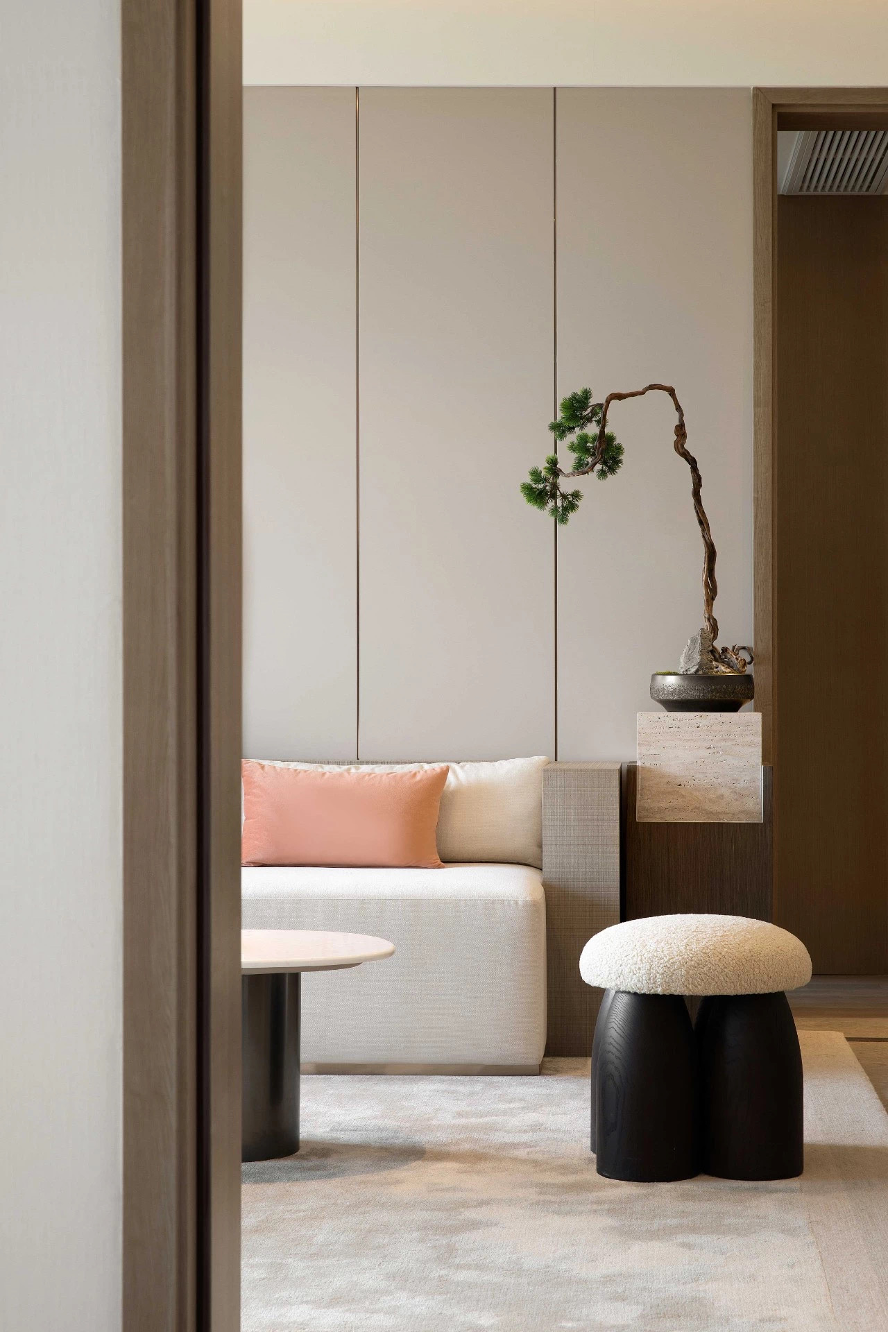 日式原木风格室内家装案例效果图-客厅茶几